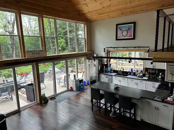 Private kitchen - Loon Haven (Mount Vernon)