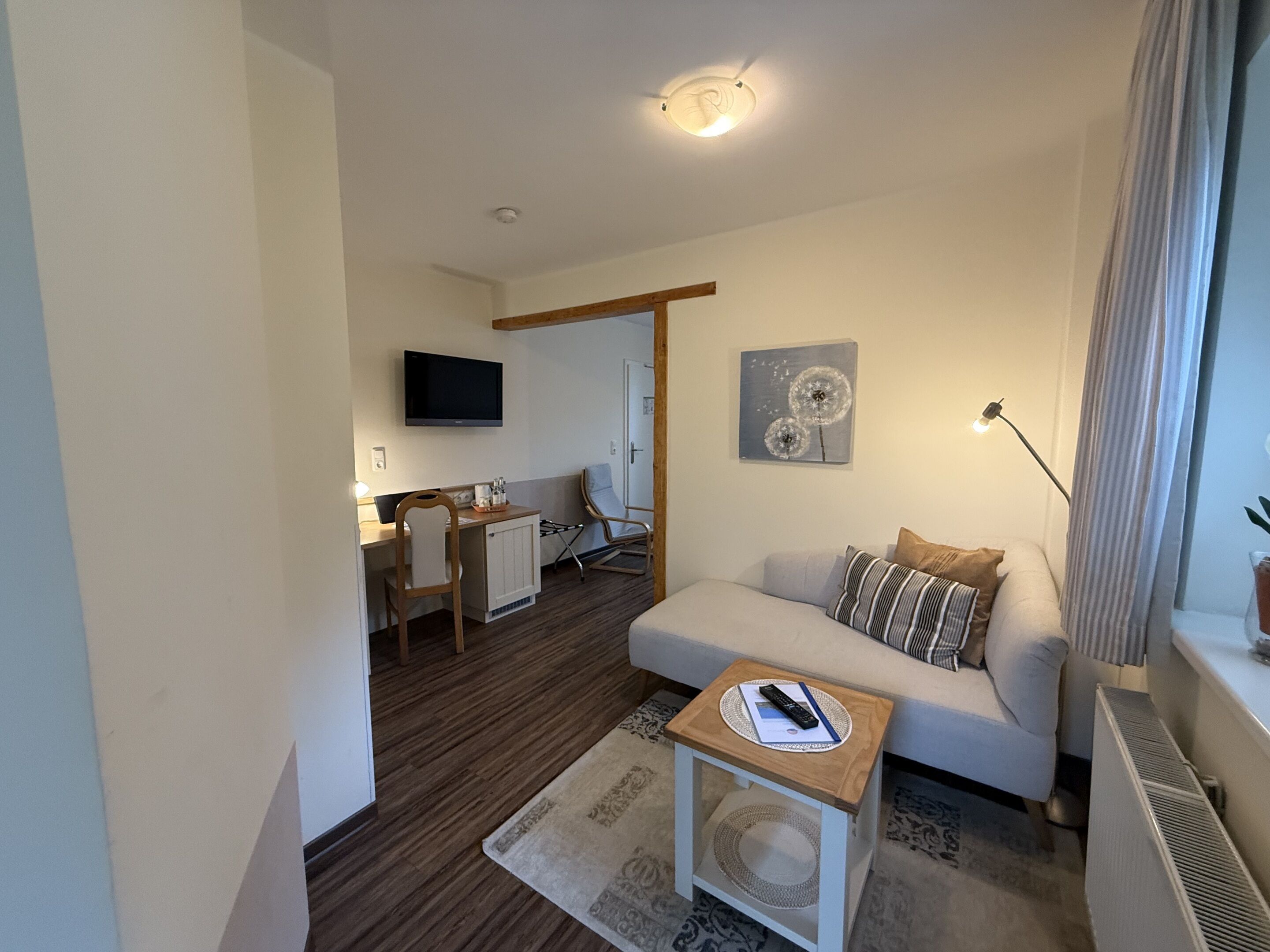 Junior-Suite, Blick auf den Innenhof | Lounge