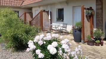 Junior-Suite, Blick auf den Innenhof | Außenbereich