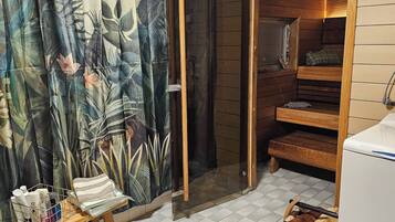 House, 4 Bedrooms, Sauna | Bathroom