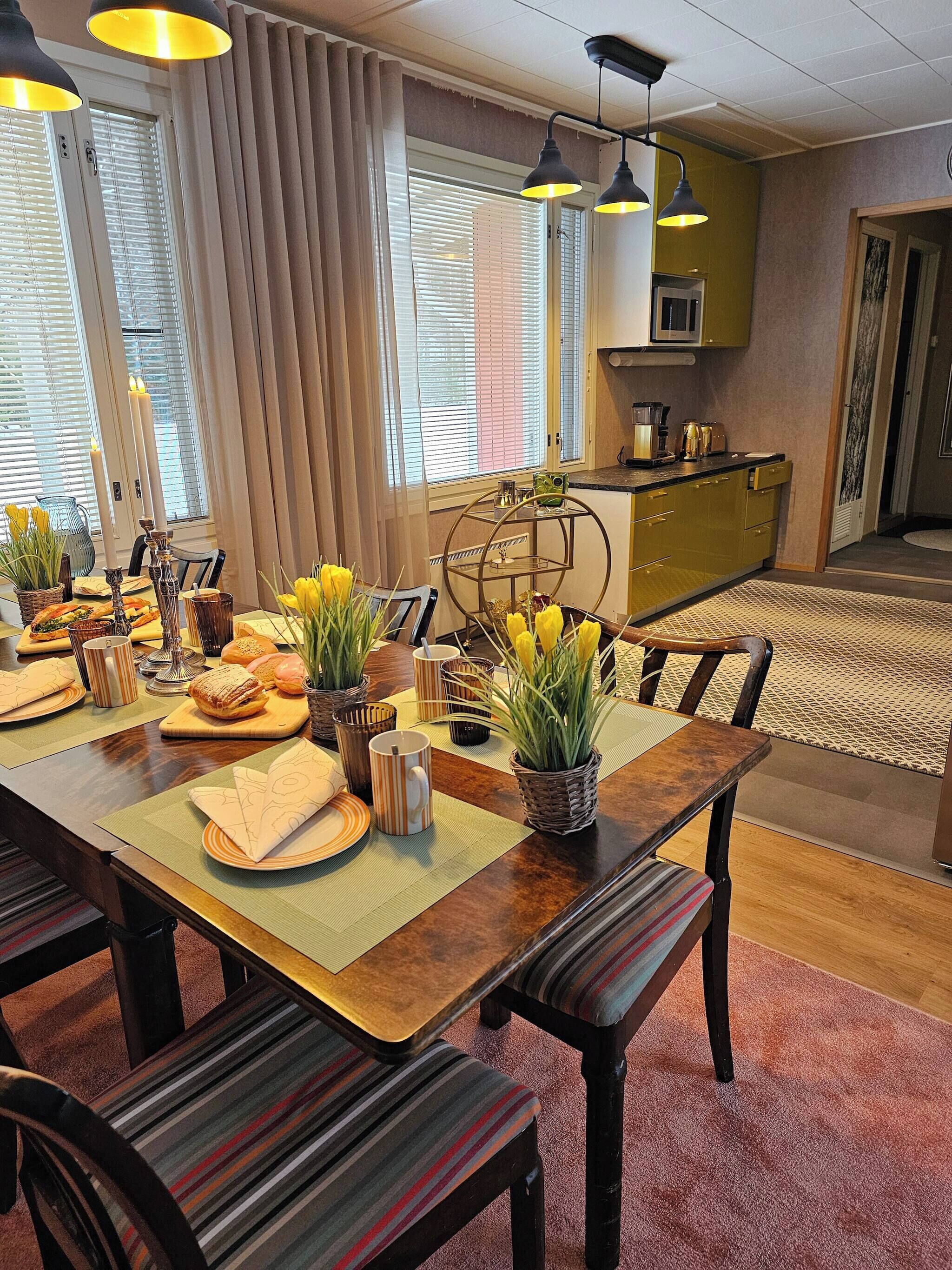 Casa, 4 habitaciones, sauna | Comedor