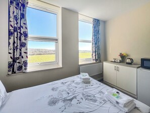 1 chambre, Wi-Fi gratuit, draps fournis