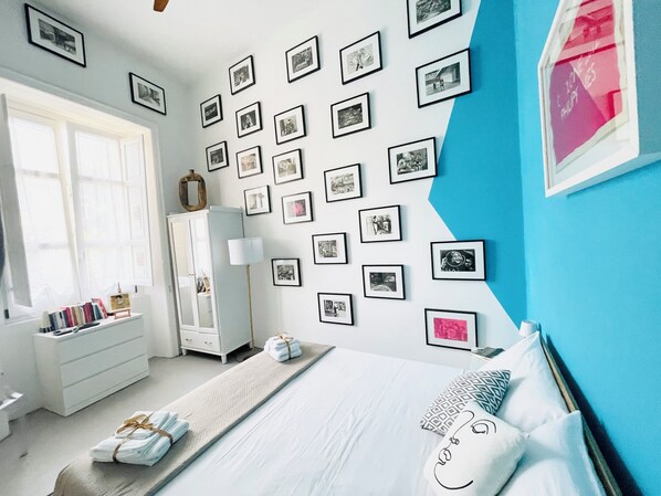 2 bedrooms, desk, iron/ironing board, travel cot