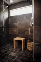 Villa | Doccia