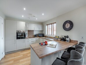 Dishwasher - 4 bedroom accommodation in Amble, near Warkworth (Amble, near Warkworth)