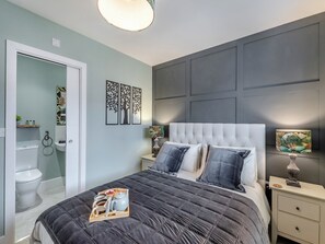 4 bedrooms, free WiFi, bed sheets