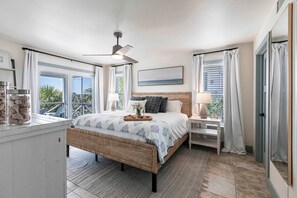 3 bedrooms, desk, iron/ironing board, travel crib