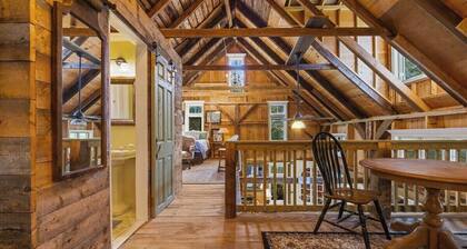 The Carriage House! Unique!