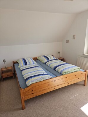 2 habitaciones, wifi gratis y ropa de cama