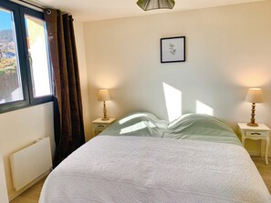 2 bedrooms, free WiFi, bed sheets