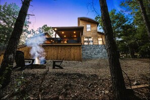 Unclassified image, 3 of 48, button