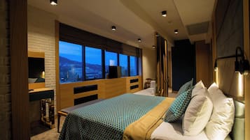 1 bedroom, free minibar, in-room safe, desk