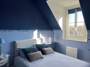 2 bedrooms, iron/ironing board, WiFi, bed sheets - Cabourg fan (Cabourg)