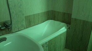 Dusche, Handtücher, Seife, Toilettenpapier