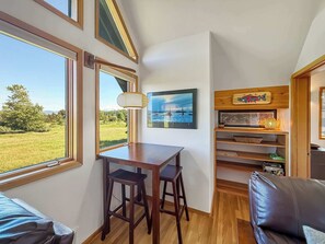 TV, fireplace, offices