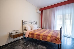 1 室のベッドルーム、アイロン / アイロン台、WiFi、ベッドシーツ