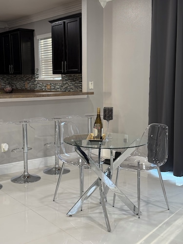 4-bedroom house in awesome Deltona with AC, WiFi. Enjoy your stay