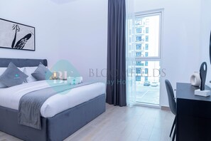 Safe på rommet, strykejern/-brett og wi-fi (inkludert)