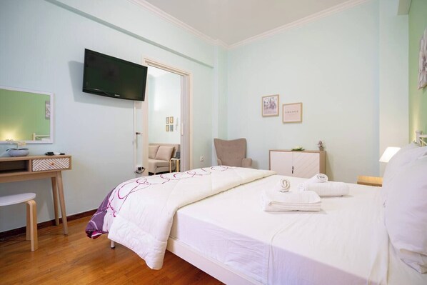 1 habitación, tabla de planchar con plancha, wifi y ropa de cama
