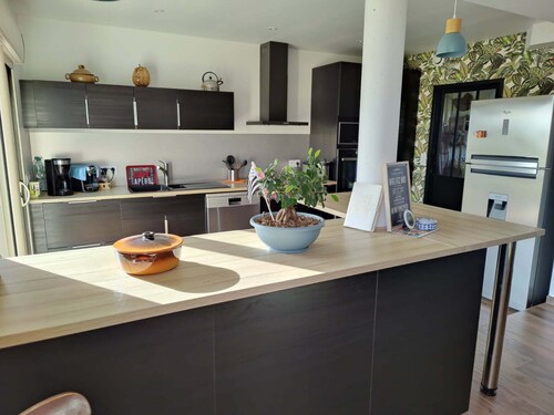 By the sea or in the country, a quiet house ideal for families