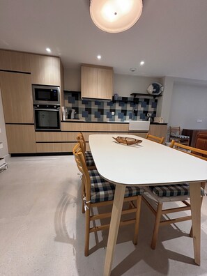 Fridge, microwave, oven, stovetop - La Grange, in the heart of the village (Argelès-sur-Mer)