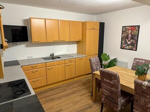 Apartment | Private kitchen | Fridge, microwave, oven, dishwasher