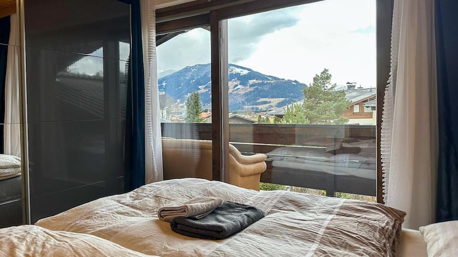 Double Room in Saalfelden Near Ski Slopes