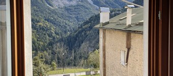 Appartamento con vista sulle montagne a due passi dalla Ciclabile delle Dolomiti