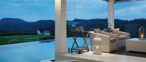 Outdoor pool, pool loungers