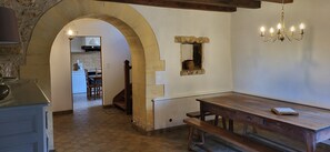 Dining - LA BASTIDE.... Beautiful typical Périgord noir house (Saint-Genies)