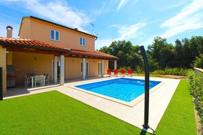 Villa, 3 Bedrooms, Private Pool, Garden View | Pool | Outdoor pool
