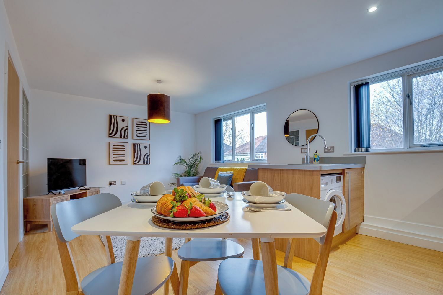 Classic Apartment, 2 Bedrooms, Non Smoking | Living area | Flat-screen TV