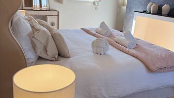 4 soverom, strykejern/-brett, reiseseng for barn og wi-fi (inkludert)