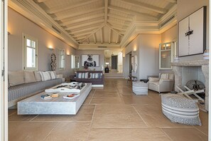 Smart TV, fireplace - Escape here,where comfort,nature&view come to create an unforgettable experience (ERMIONIDA)