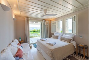 7 chambres, fer et planche à repasser, Wi-Fi, draps fournis