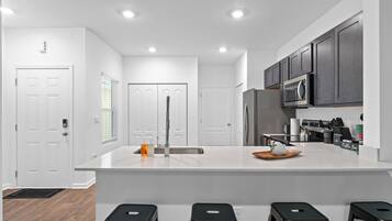 Fridge, microwave, oven, dishwasher