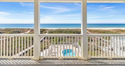 4bd/4ba gulf front home w/pool and private beach access on North Cape San Blas