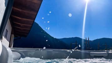 Ferienhaus | Außen-Whirlpool