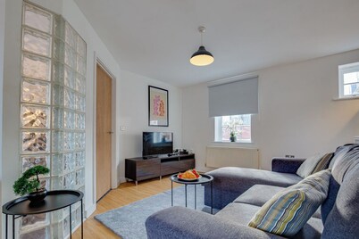 Quaint 1 Bedroom 1st Floor Flat