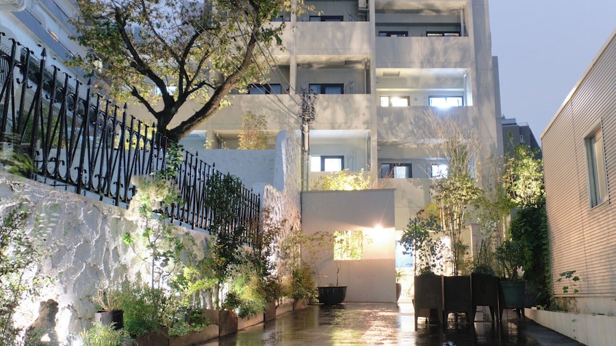 Mugenzaka by Tranova