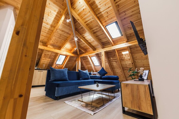 Living area - The Authentic Villa Apartment 2 by PS (Durrës)