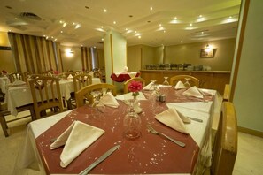 Restaurant - Queens Valley Hotel  (Luxor)
