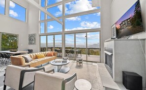 Televisión, chimenea