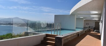 Studio with direct sea view and 2 bedrooms and fitness room, WiFi in Concón