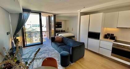 Bantry Bay | Sea Pt. 3 mins walk to prom