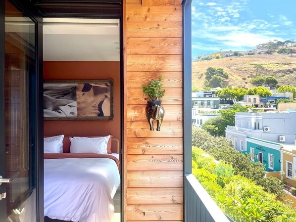 1 chambre, fer et planche à repasser, accès Internet