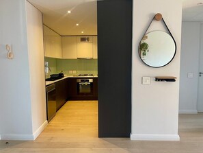 Réfrigérateur, micro-ondes, four, lave-vaisselle