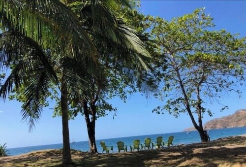 Charming Beachfront Family Vacation Home