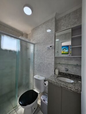 Toallas, papel higiénico