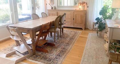 3-bedroom apartment opposite the lake